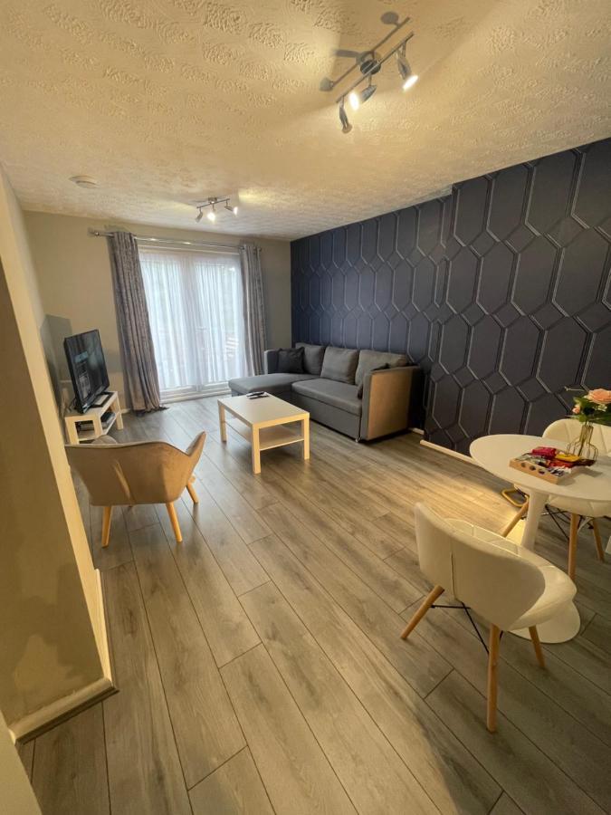 Cosy, Modern Apartment Wednesbury Buitenkant foto